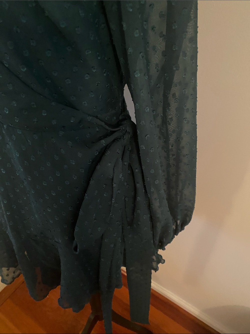 Lucy in the sky wrap mini dress medium - Picture 3 of 9
